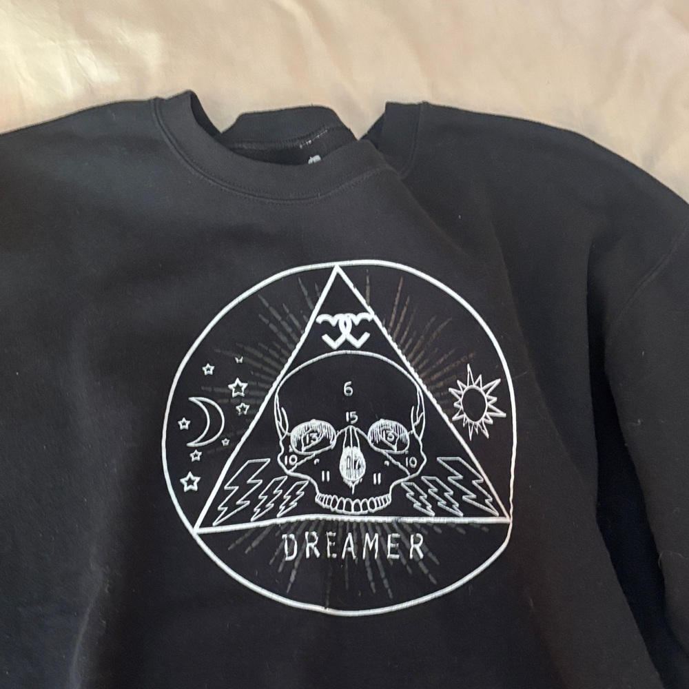 Dreamer Graphic Black Crewneck Sweatshirt size L